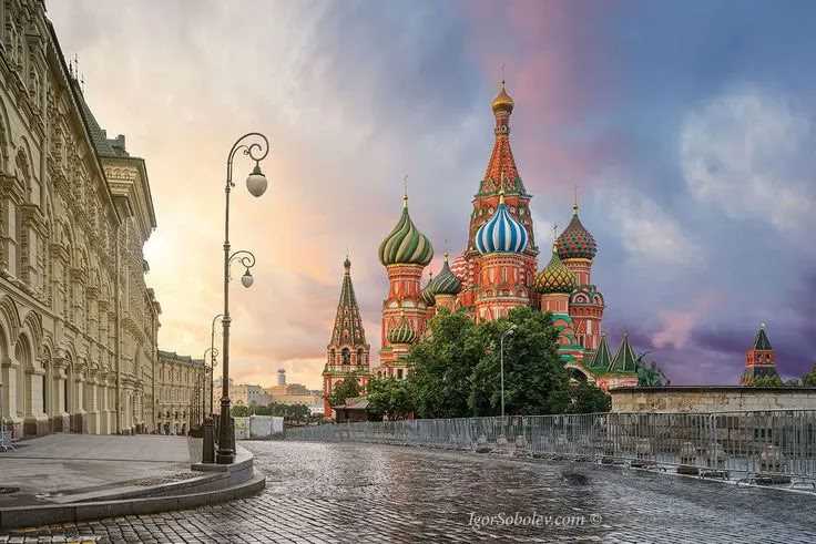 По воде сквозь столицу